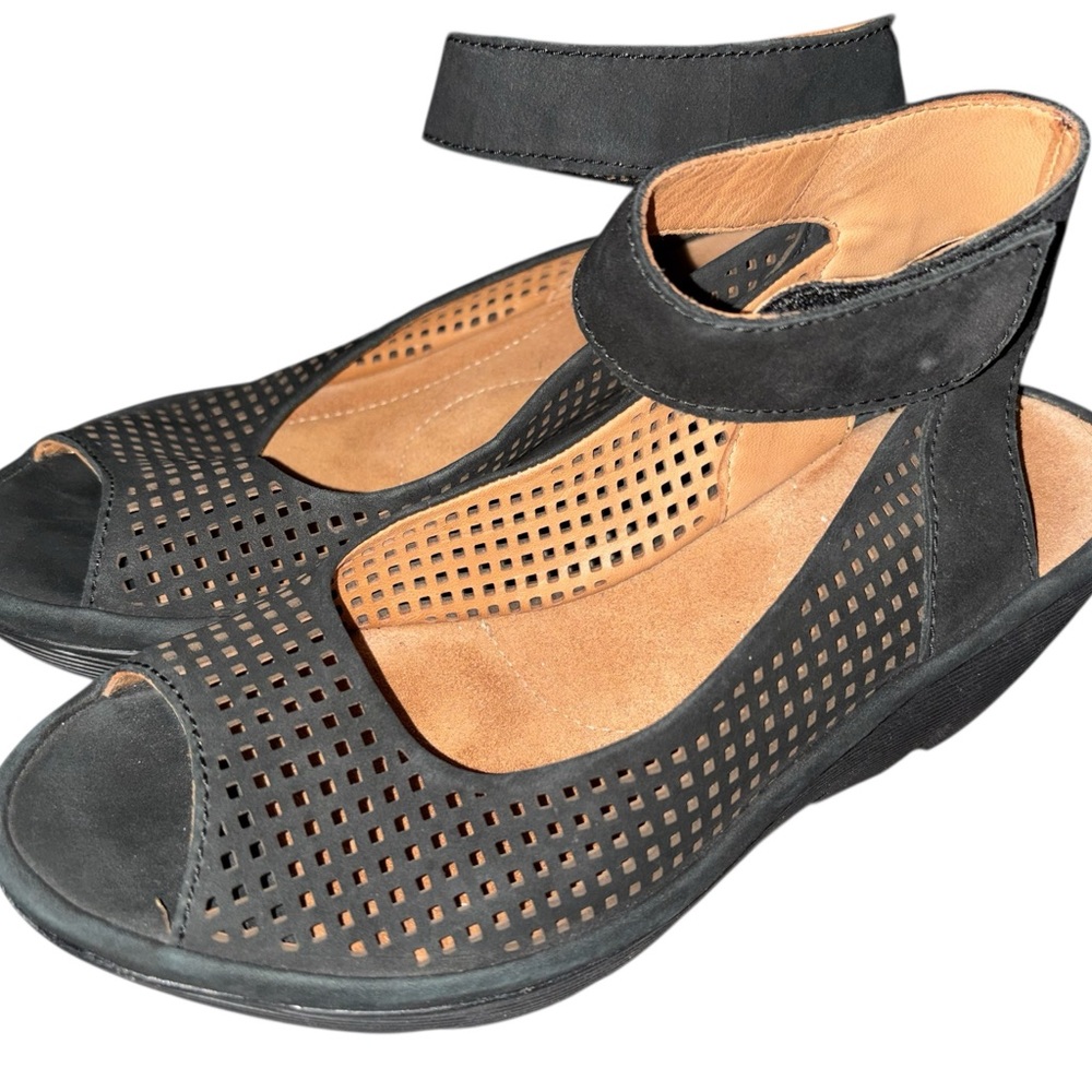 Clarks Artisan Clarene Award Wedge Sandals - Picture 6 of 8